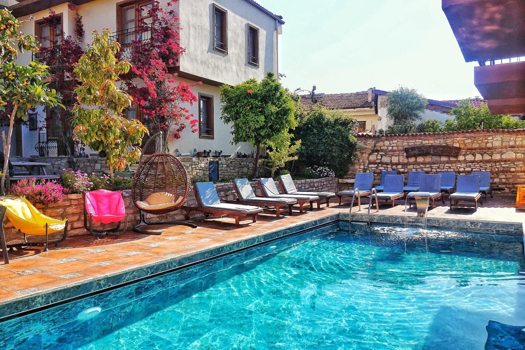 Sezgin Boutique Kusadasi